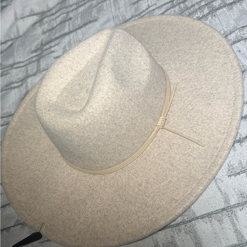 Sonoma Cream Wide-Brim Felt Fedora with Band - Picture 2 of 5